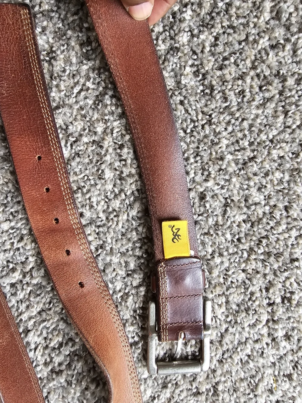 Browning brand men's genuine leather belt, likely model number 20009/200, design